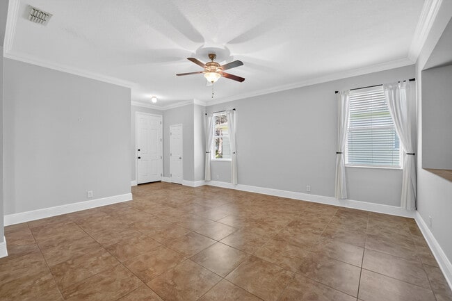 Building Photo - 7865 15th Ln