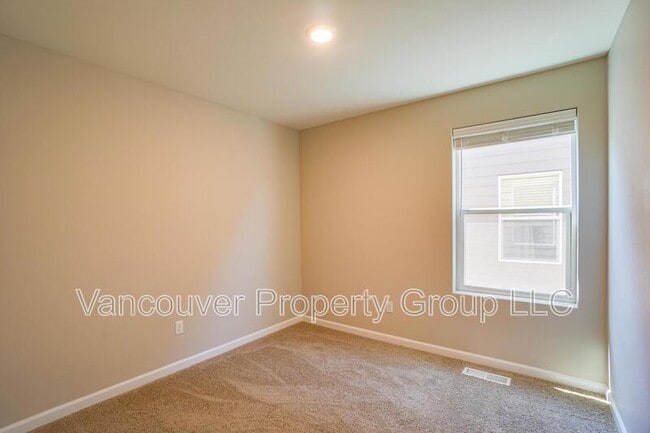 Building Photo - 15224 NE 70th St