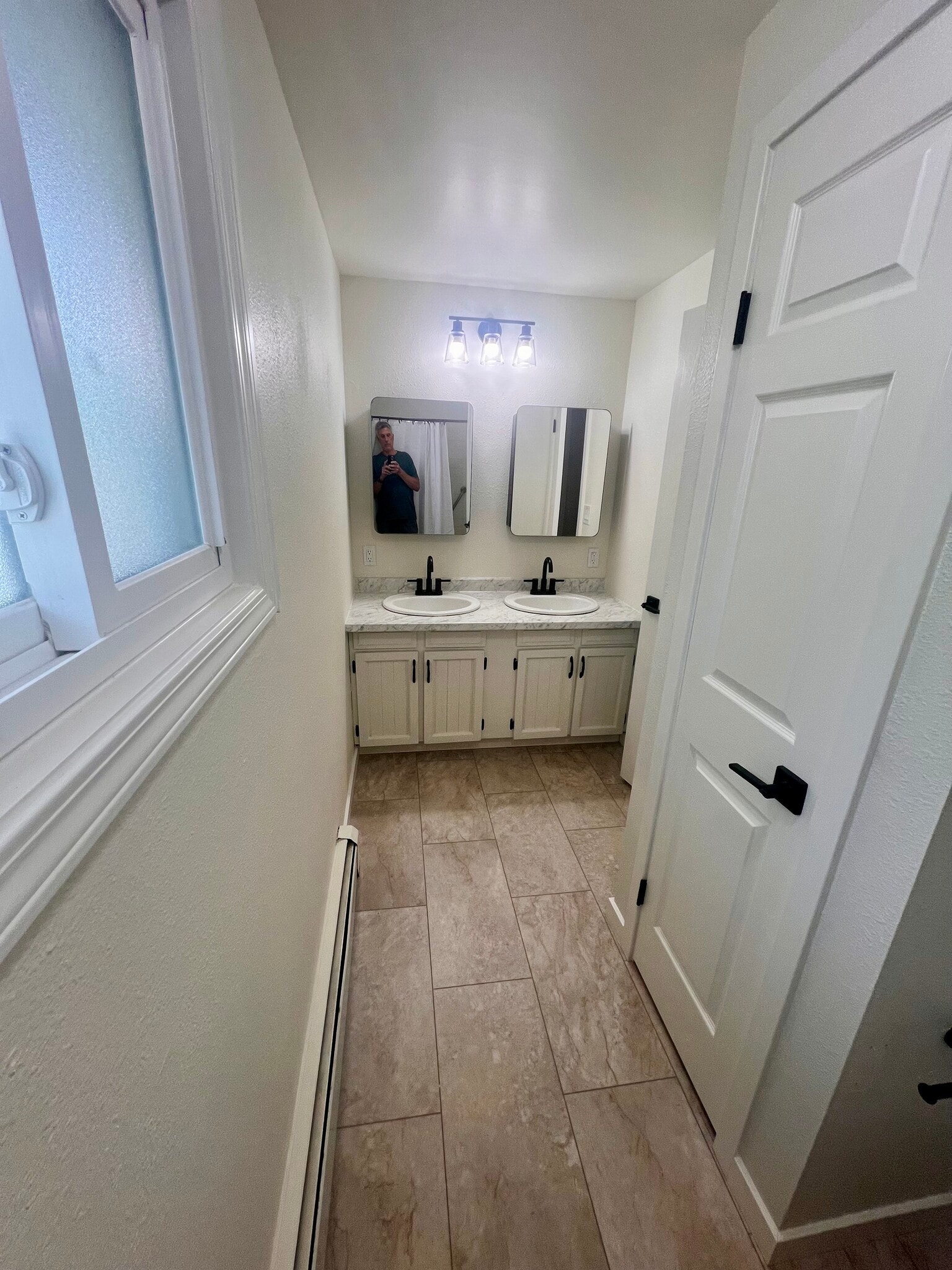 Master Bathroom - 16 Arrowhead Ct