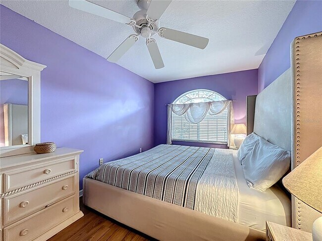 Building Photo - 526 Henley Cir