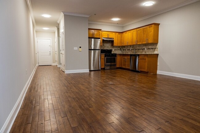 Building Photo - 316 51st St