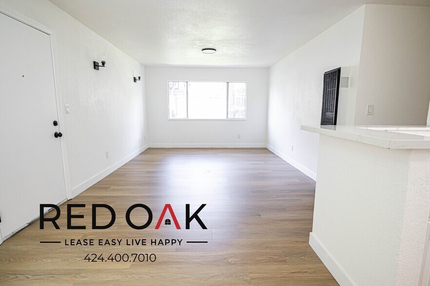 Building Photo - 16787 Miller Ave