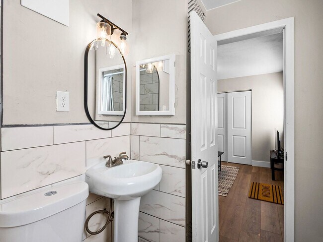 Building Photo - Charming 1BD/1BA ADU in Denver’s Westwood ...