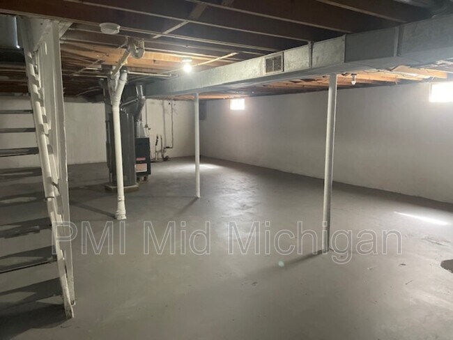 Building Photo - 4515 Baldwin Blvd