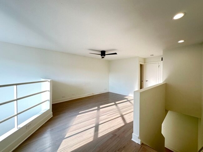 Building Photo - 949 W Grace St