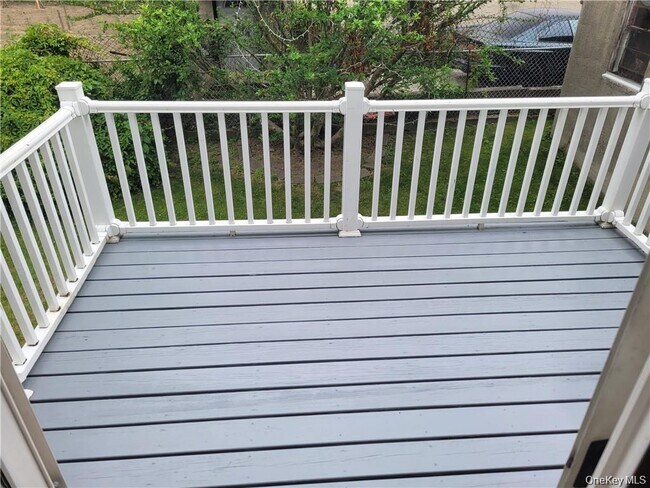 Building Photo - 12 Horatio St