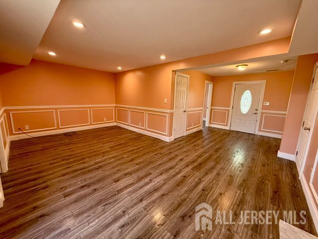 Building Photo - 5 Sussex Ct