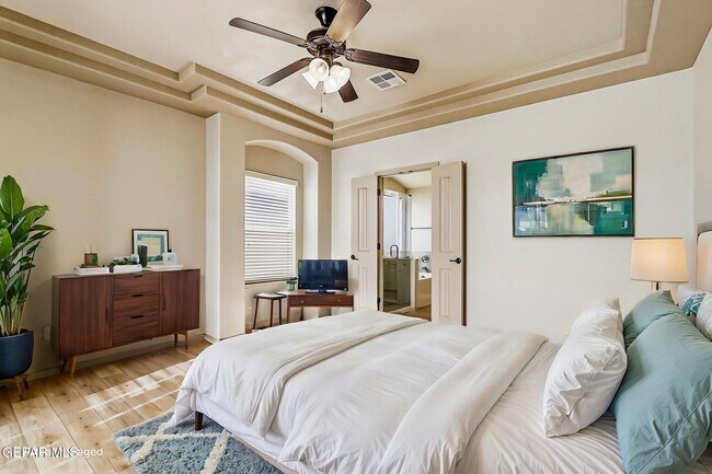 Building Photo - 3144 Hidden Creek Dr