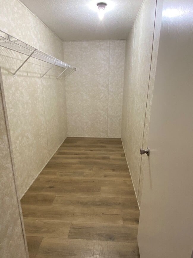 Building Photo - Newer 3 bedroom, 2 bath manufactured home ...