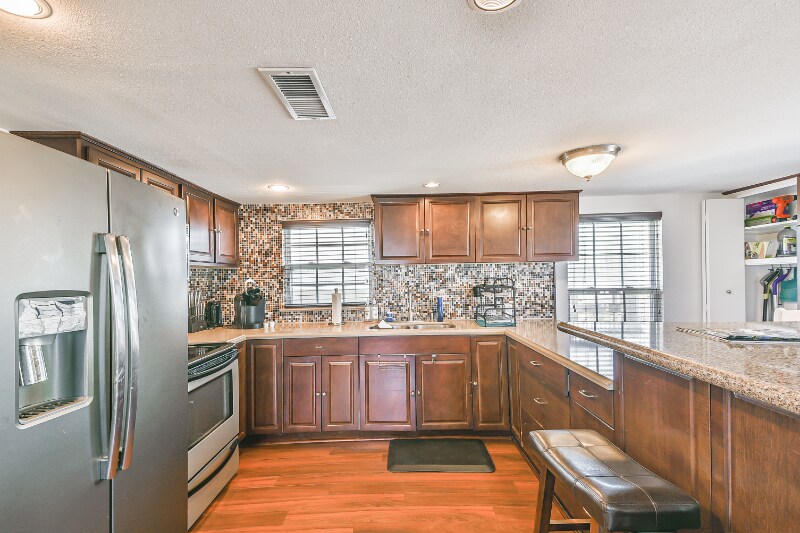 Building Photo - 3919 San Jacinto Dr