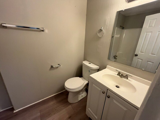 Building Photo - 5897 Leone Dr W