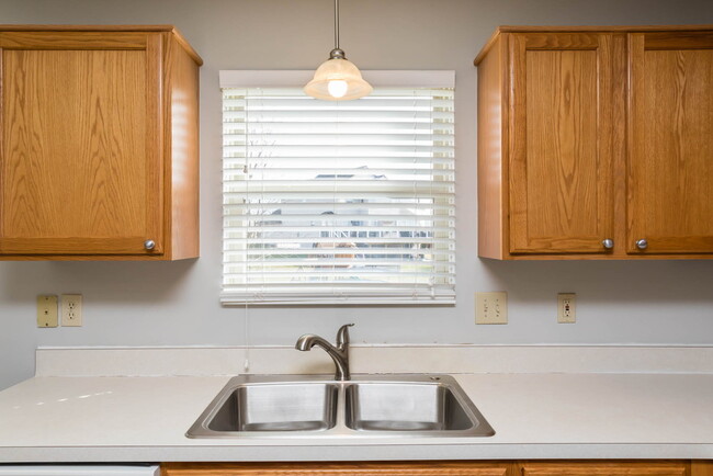 Building Photo - 5609 Blandon Run
