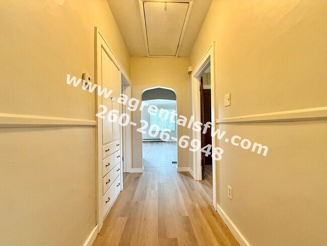 Building Photo - 3209 Fairfield Ave