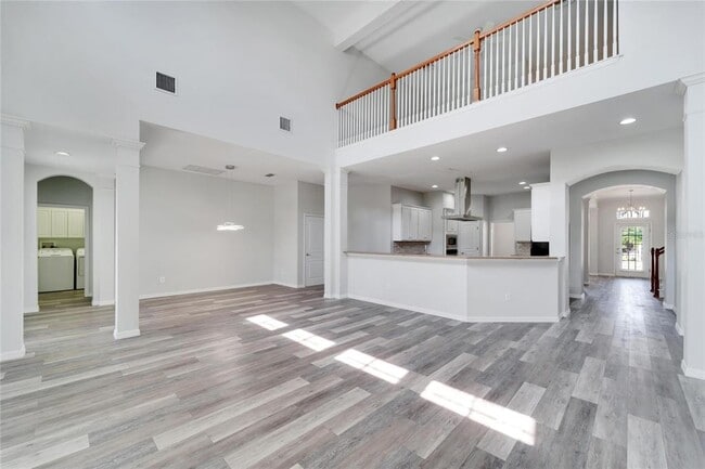 Building Photo - 5604 Skimmer Dr