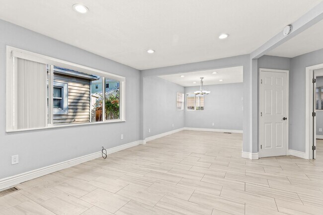 Building Photo - 1271 Ocean Ave