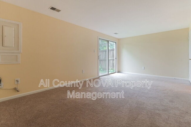 Building Photo - 7612 Indian Hills Dr