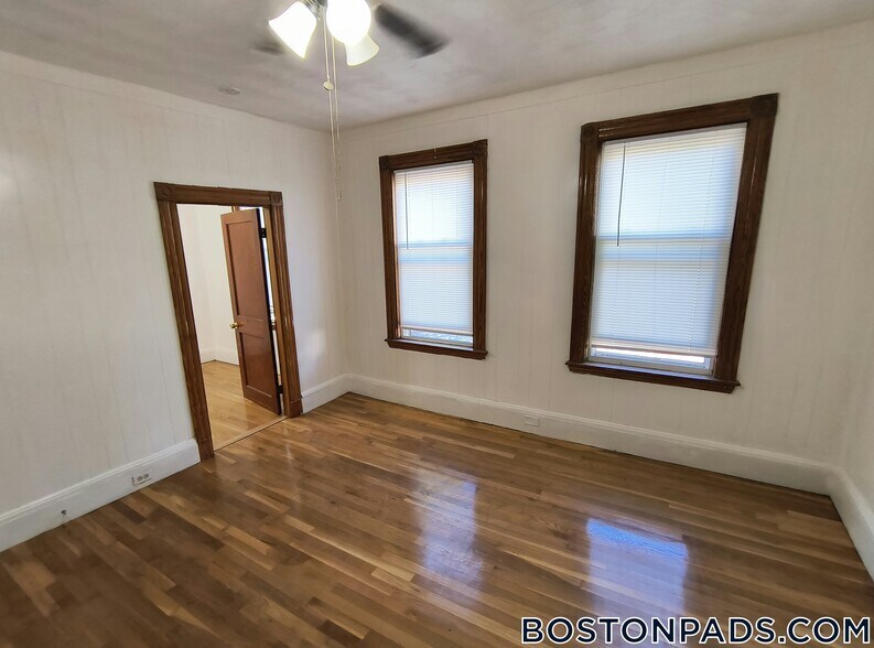 Building Photo - 200 Highland St