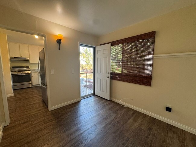 Building Photo - 4559 Westridge Dr