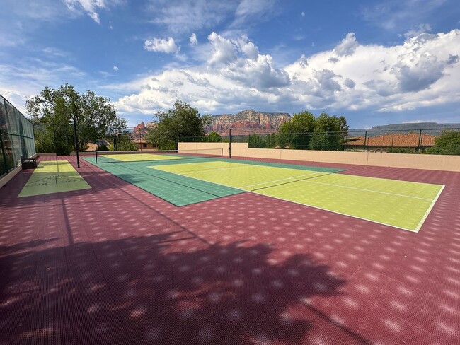 Building Photo - HOUSE - WEST SEDONA - PANORAMIC VIEWS/ GAT...