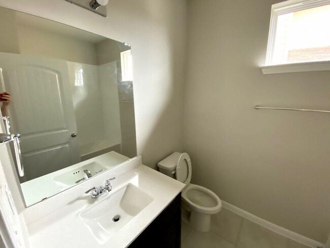 Building Photo - 6713 Ranchito Dr