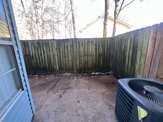 Building Photo - 219 Hickory Forge Dr