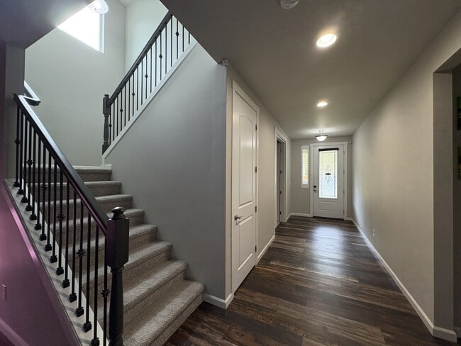 Building Photo - 14011 63rd Ave E