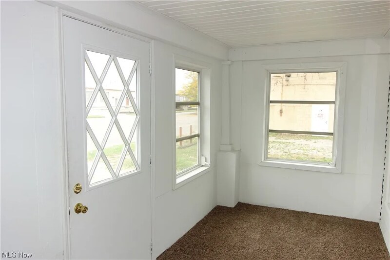 Building Photo - 1433 Kenmore Blvd