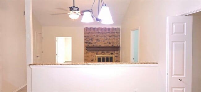 Building Photo - 5101 Meadow Creek Cove