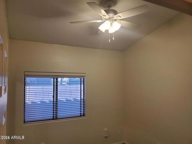 Building Photo - 1848 E Chilton Dr