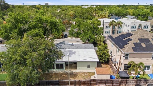 Building Photo - 2512 W Kansas Ave