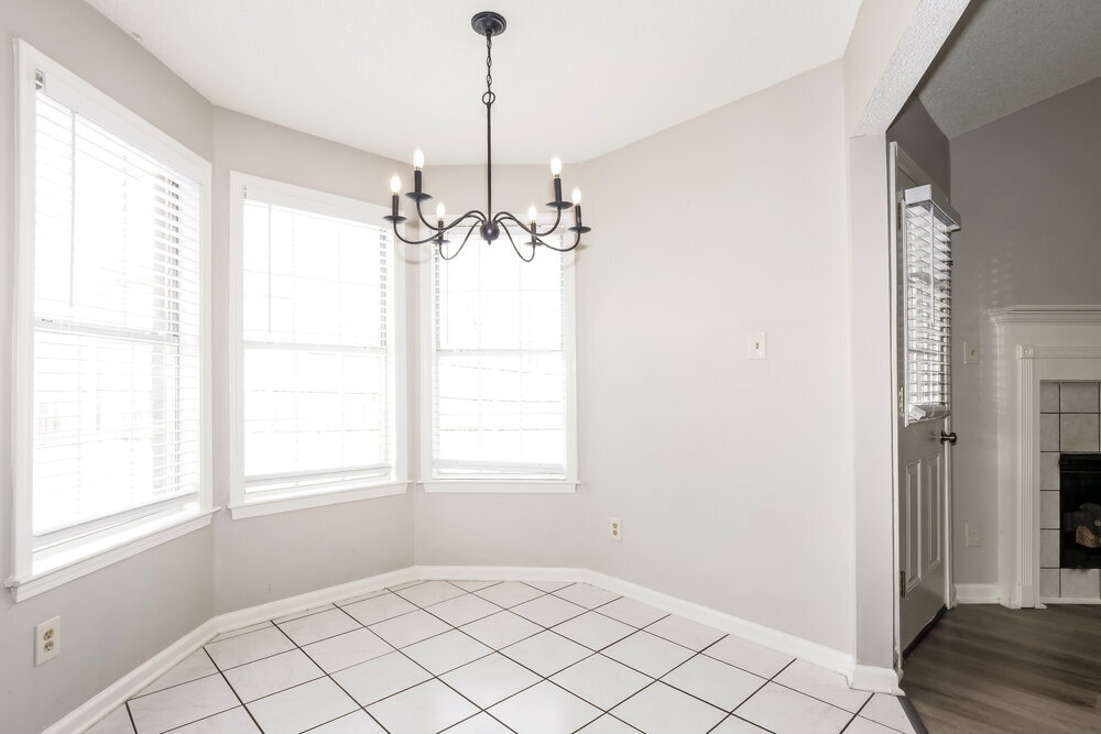 Building Photo - 6888 Skylar Mill Ave