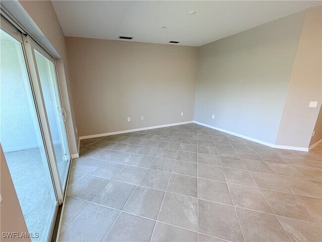 Building Photo - 14231 Heritage Landing Blvd