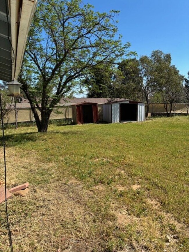 Building Photo - 21331 Rider St