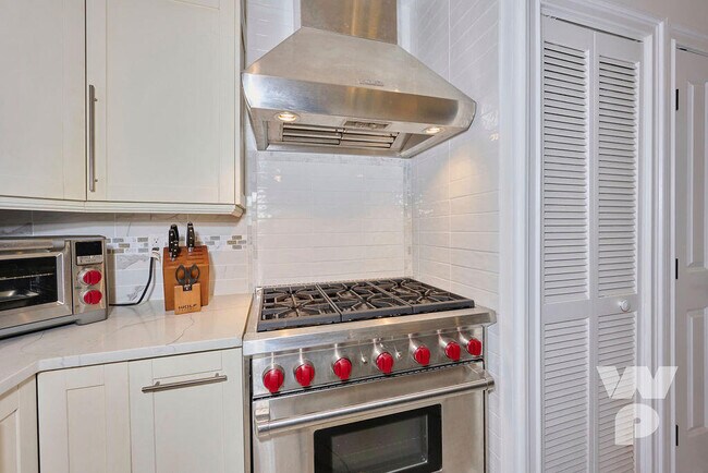 Building Photo - 441 Spoonbill Ct