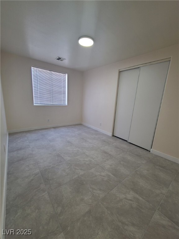Building Photo - 1827 E Calvada Blvd