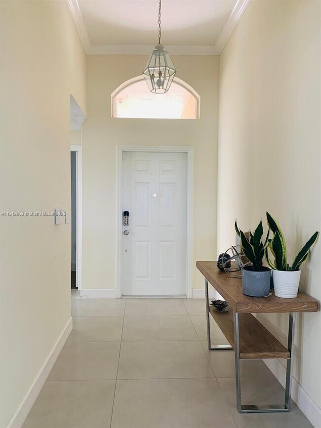 Building Photo - 16403 Sapphire Pl