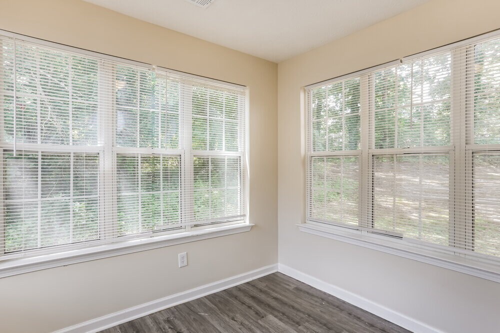 Building Photo - 7604 Broadhurst Dr