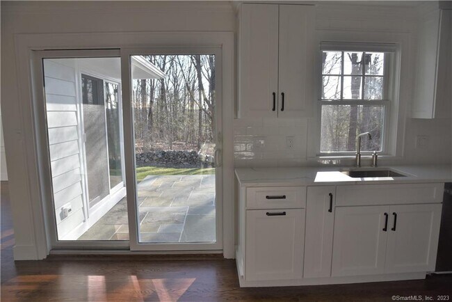 Building Photo - 32 Deer Hill Rd