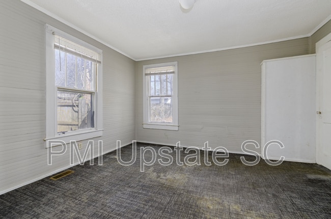 Building Photo - 1808 Green St