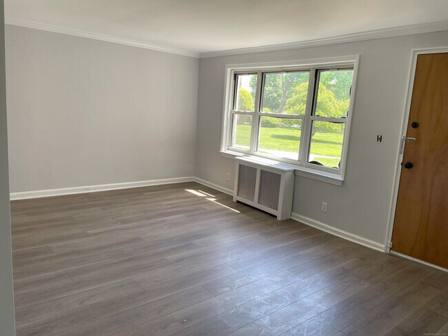 Building Photo - 30 Standish Rd