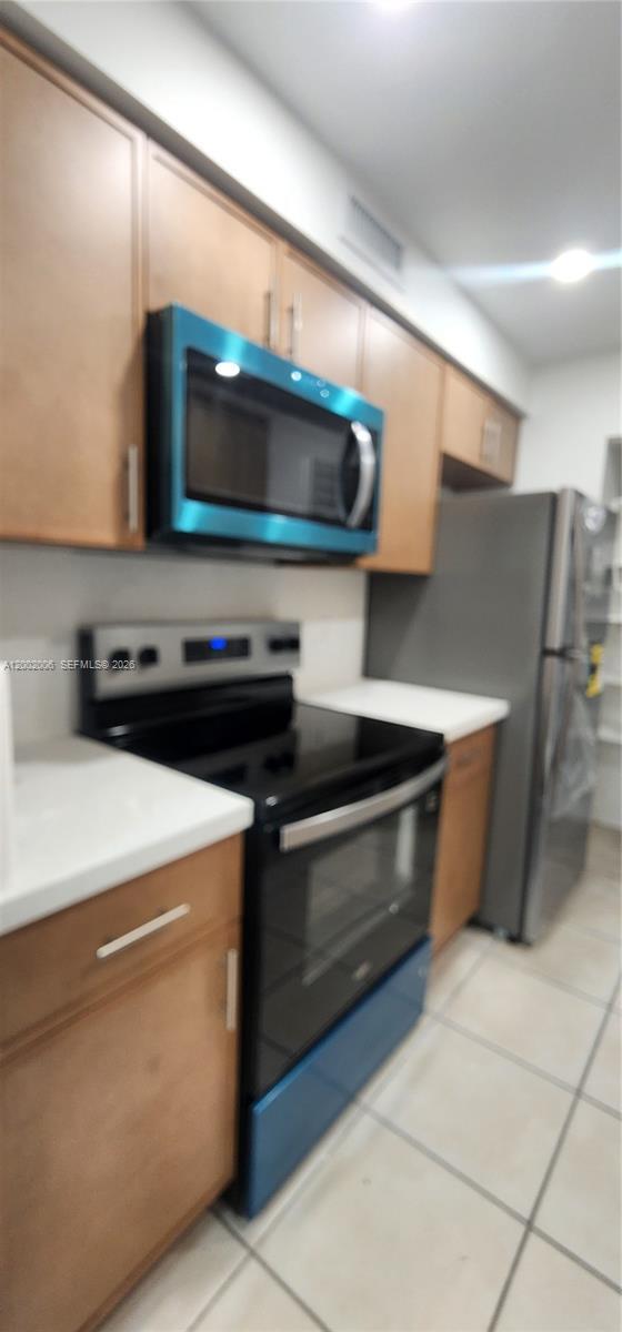 Building Photo - 500 NE 2nd St