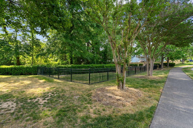 Building Photo - Spacious 4-Bedroom Retreat in Fuquay-Varin...