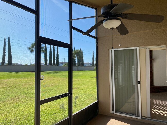 Building Photo - 434 Cassia Dr