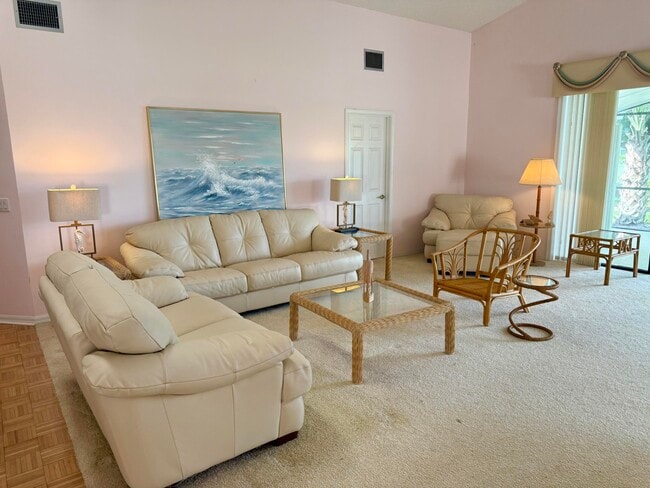 Building Photo - 6231 SE Ames Way