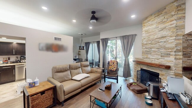 Primary Photo - Beautiful 2-Bedroom/2-Bathroom Townhome