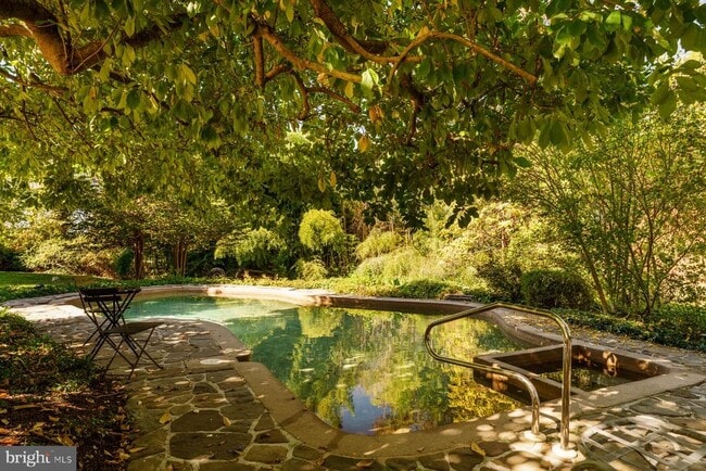 Building Photo - 2943 Windy Bush Rd