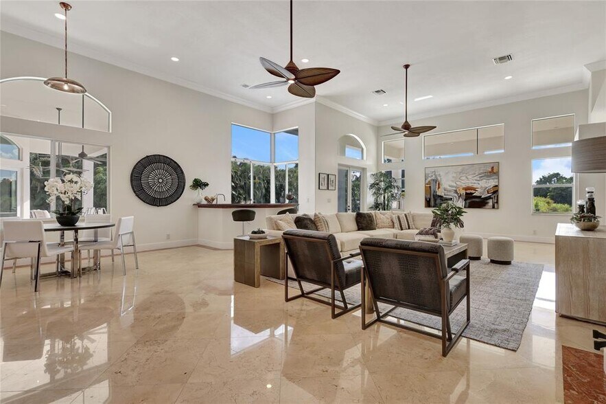 Building Photo - 5941 SW 185th Way