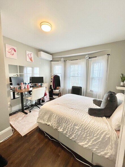 Building Photo - 220 Faneuil St