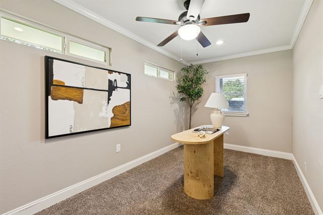 Building Photo - 1006 Spanish Trail