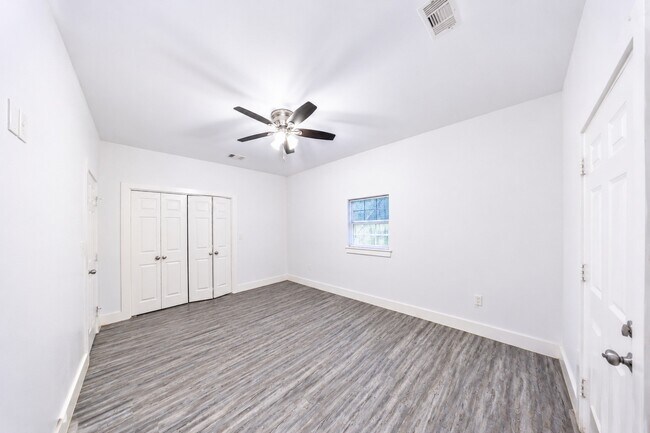 Building Photo - 12460 Maricopa Ln